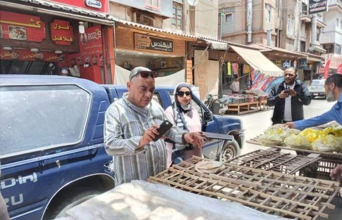 حملة موسعة بأسواق رأس البر لمتابعة أسعار الخبز السياحي