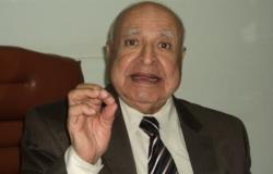 وفاة الدكتور إبراهيم درويش أستاذ العلوم السياسية والفقيه الدستوري